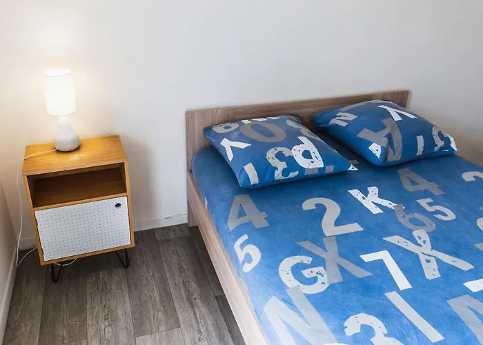 - Paradis Medieval 3*