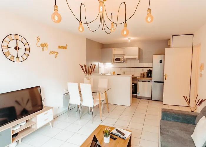 Apartment - Paradis Medieval 3*